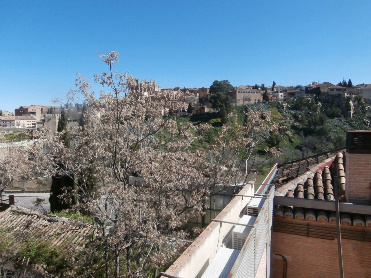 Exterior view of Duplex to rent in  Toledo Capital  with Heating, Terrace and Storage room