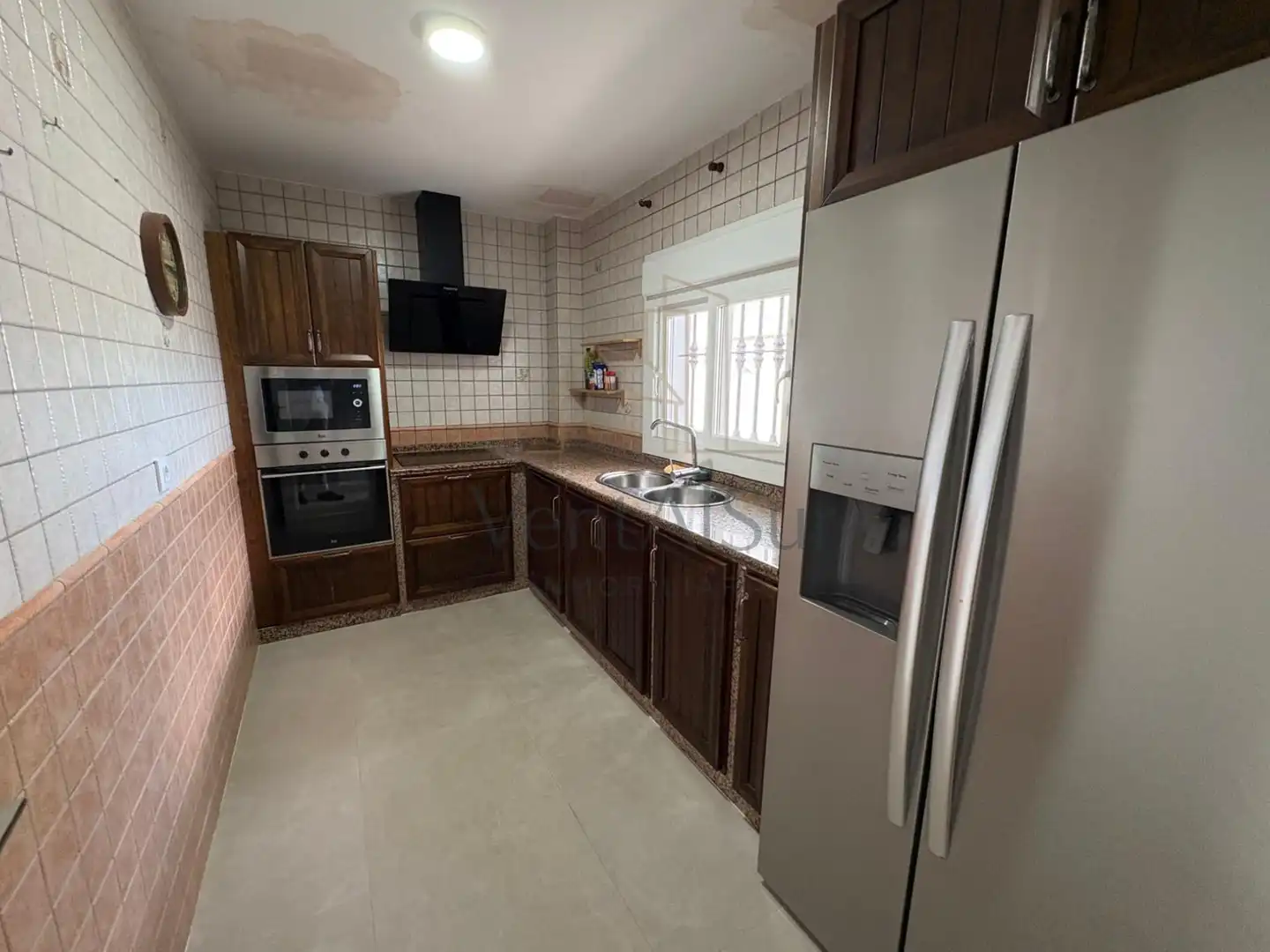 Kitchen of Houses for sale in Sanlúcar de Barrameda  with Air Conditioner, Terrace and Furnished