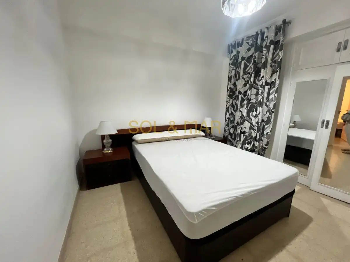 Dormitori de Apartament de lloguer en Torremolinos amb Terrassa
