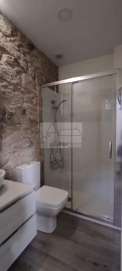 Bathroom of Apartments for rent in Sardoma - Castrelos