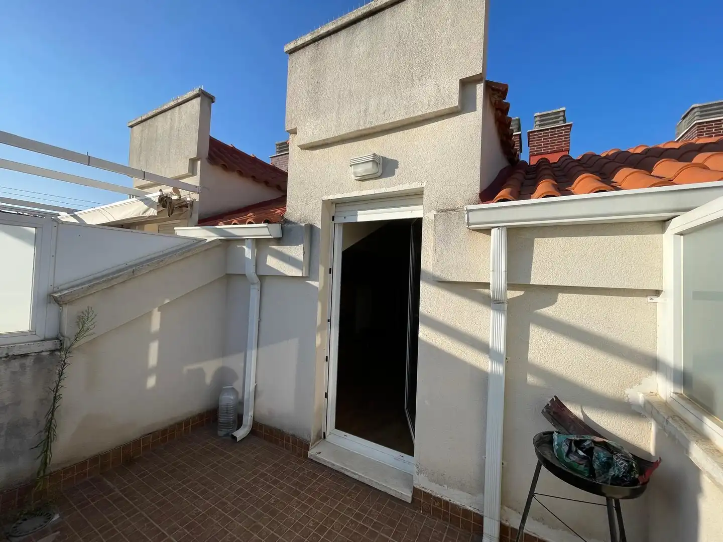 Außenansicht von Dachboden zur Miete in Venta de Baños mit Heizung, Parkett und Terrasse