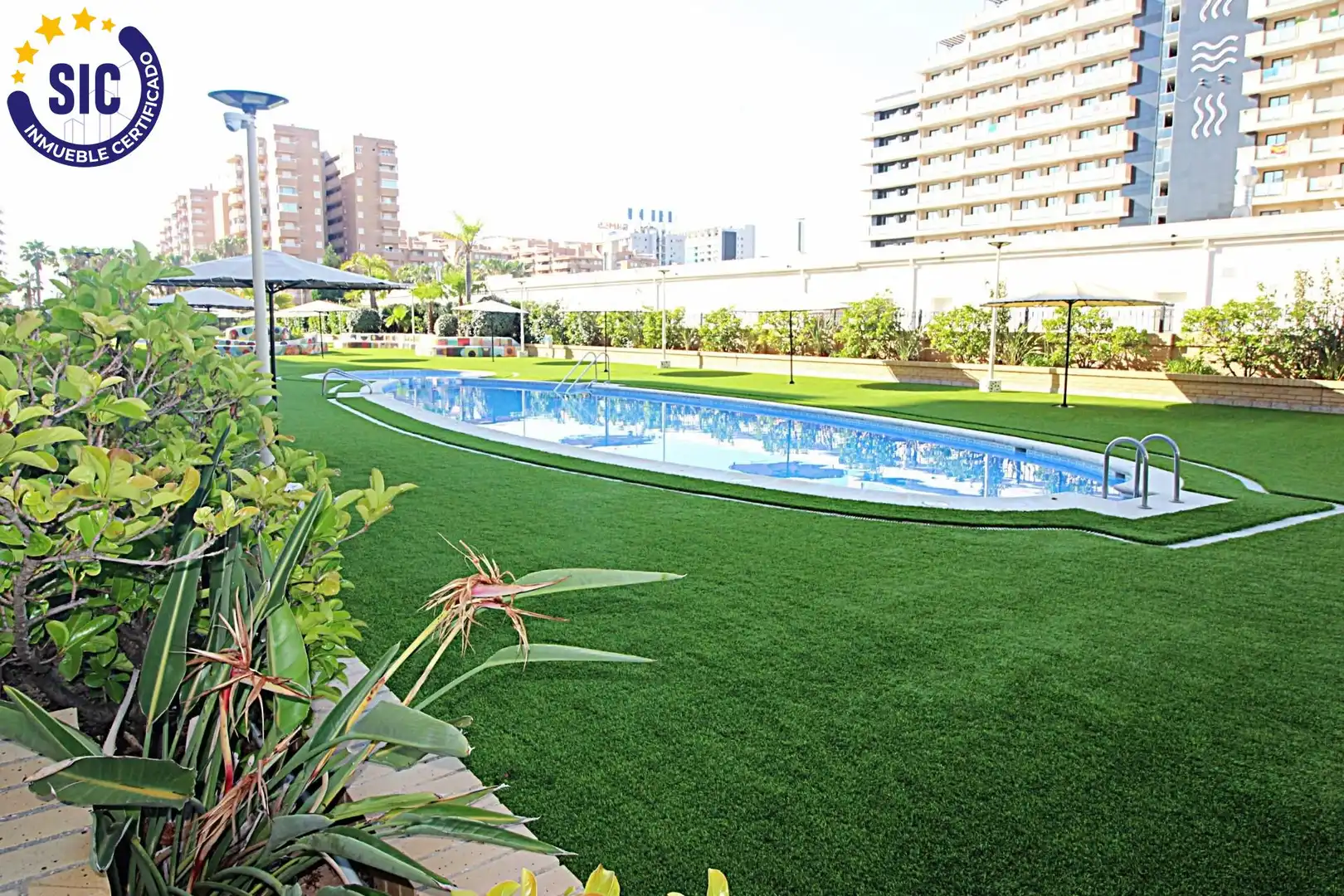 Piscina de Apartament en venda en Oropesa del Mar / Orpesa amb Jardí privat, Terrassa i Traster
