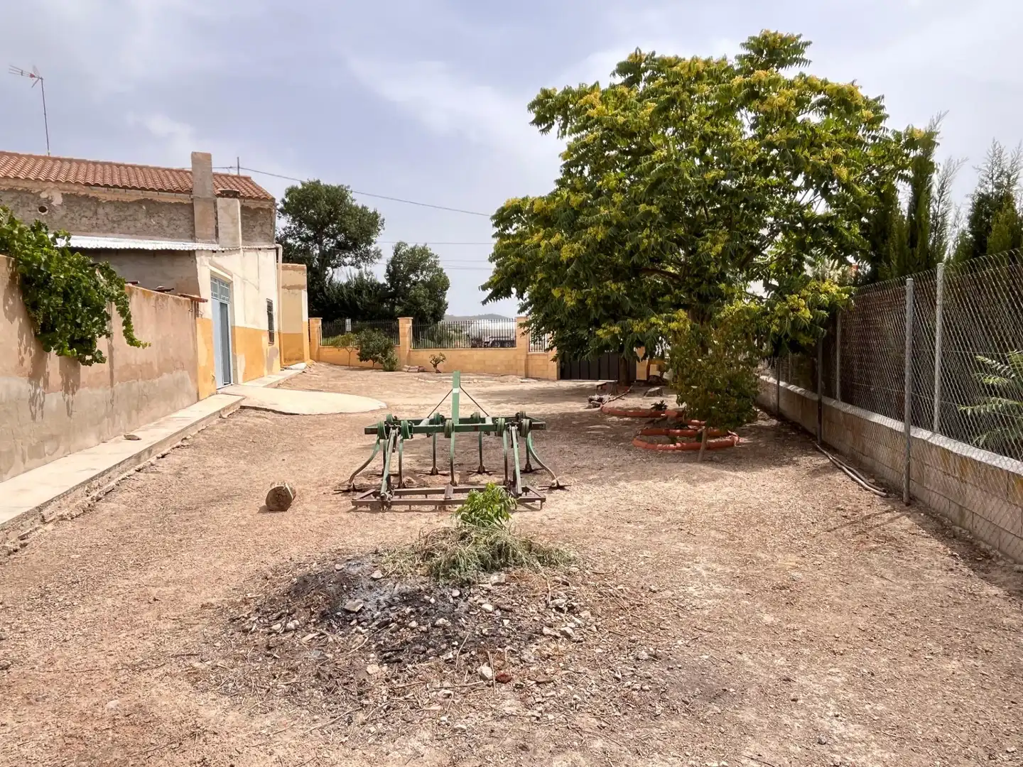 Casa adosada en venta en Tobarra con Jardín privado, Terraza y Trastero