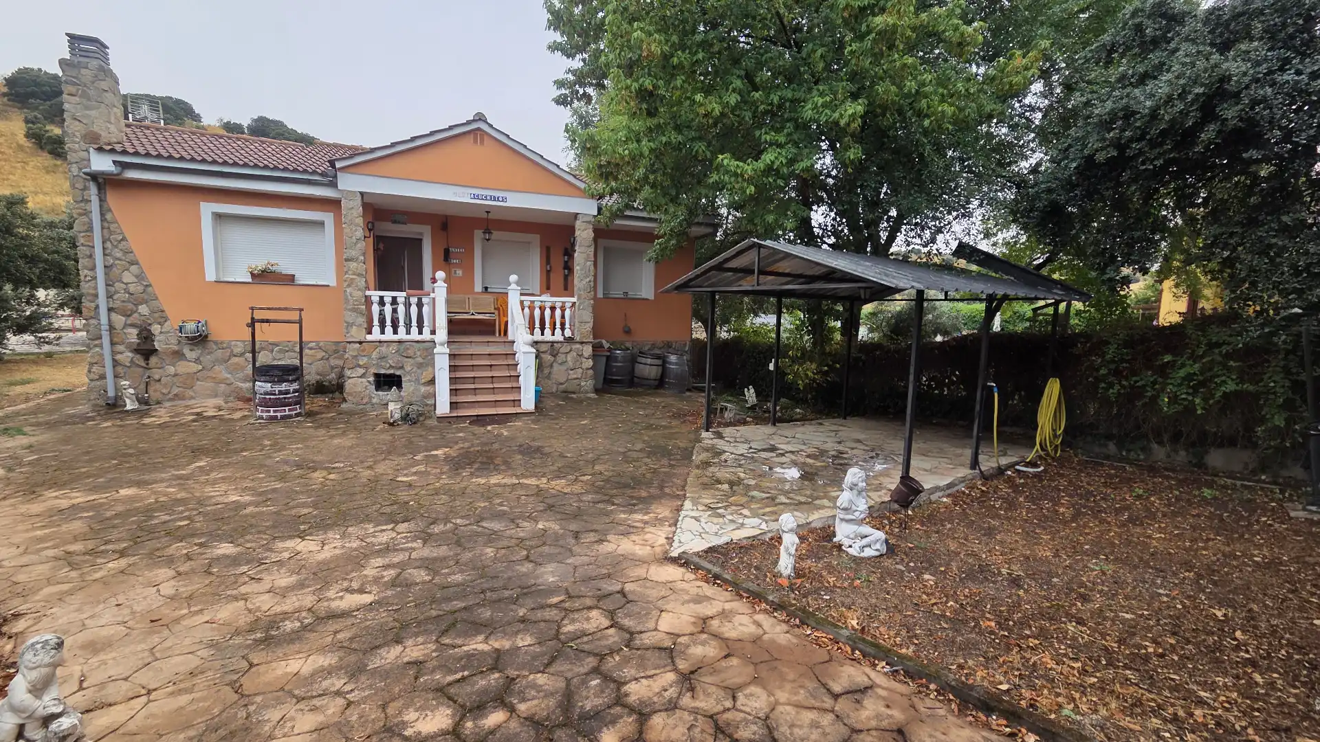 Vista exterior de Casa o chalet en venta en Maello con Calefacción, Jardín privado y Terraza