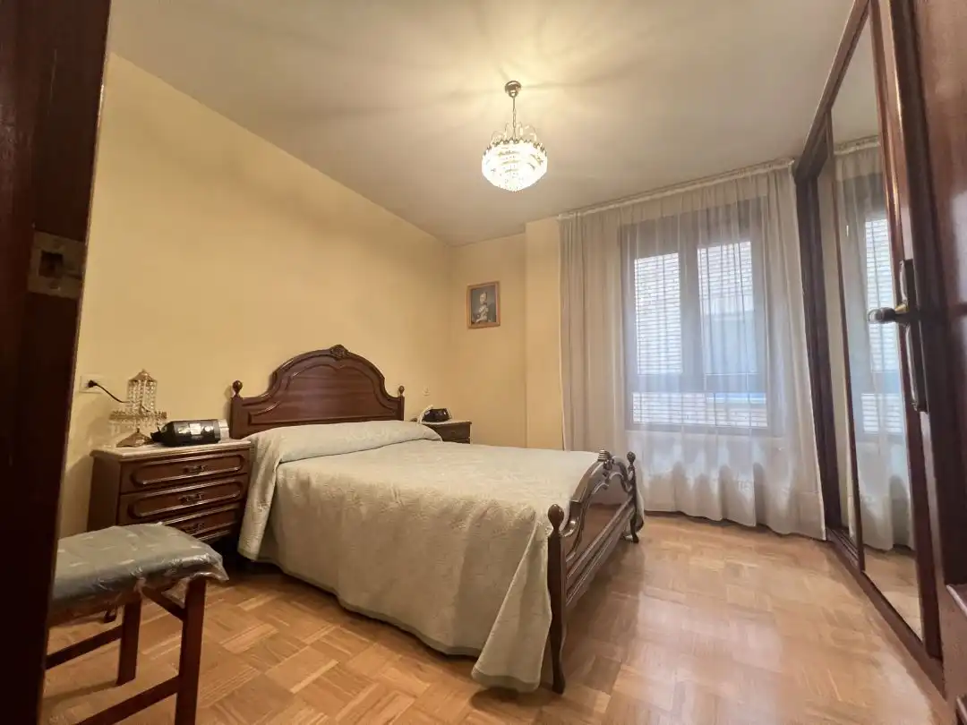 Piso en venta en Lugones
