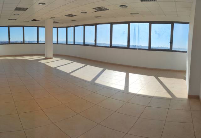 Oficina en Alquiler en San Jerónimo - La Bachillera