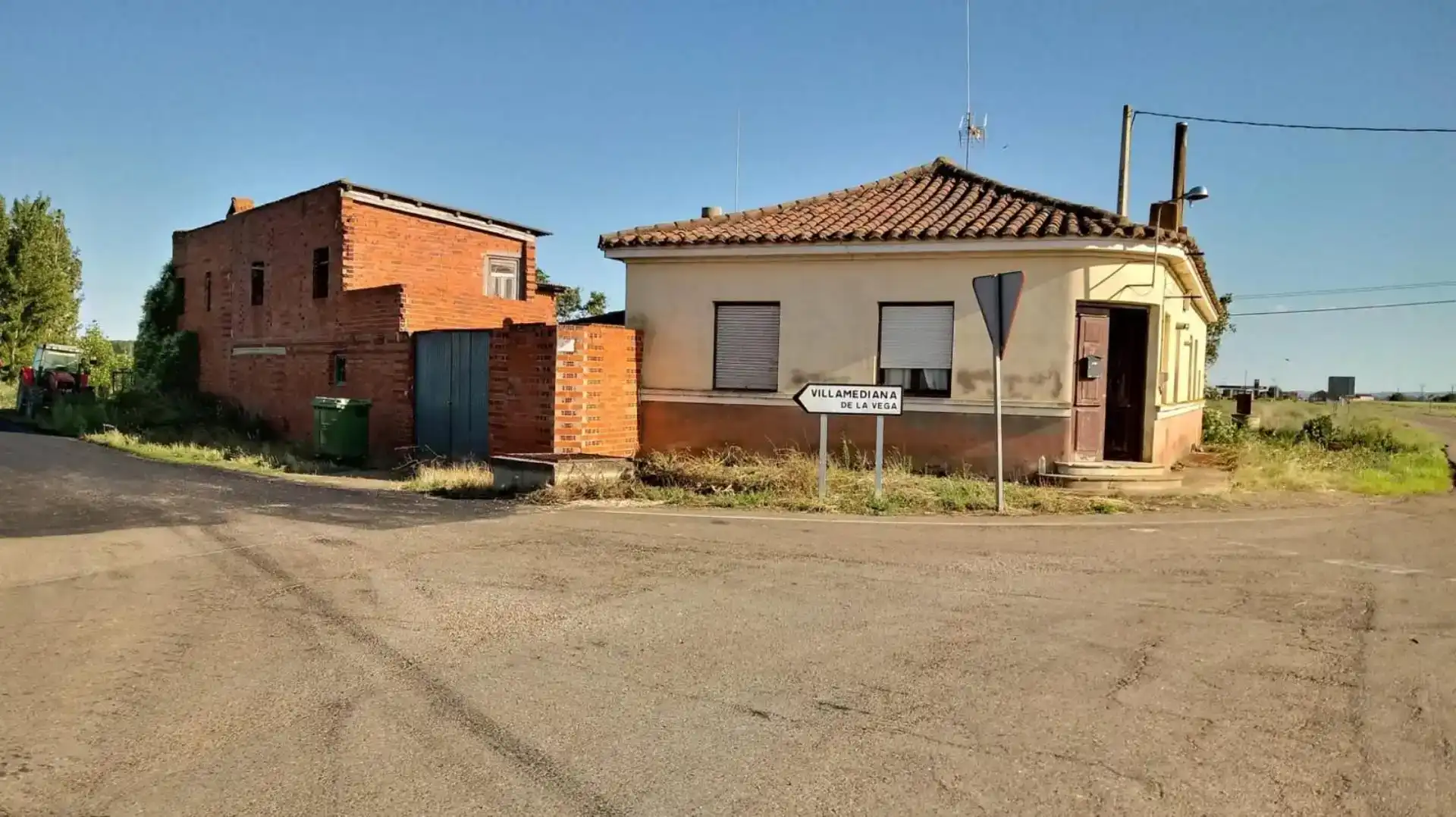 Vista exterior de Casa o xalet en venda en San Cristóbal de la Polantera