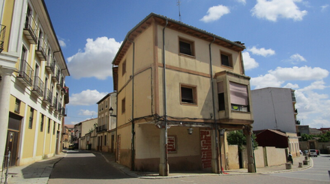 Foto 2 de Casa adosada en venta en Medina de Rioseco, Valladolid