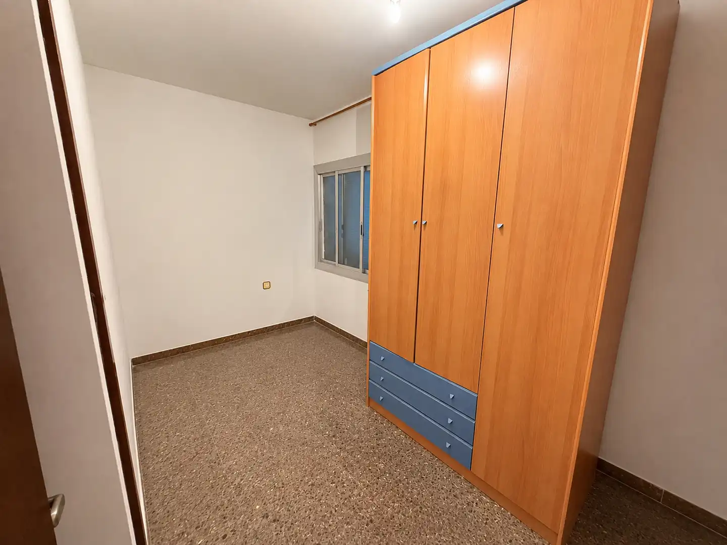 Dormitori de Pis en venda en Barberà del Vallès amb Calefacció, Moblat i Forn