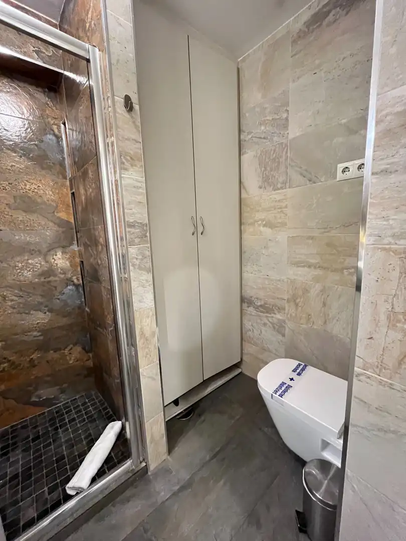 Baño de Piso en venta en Málaga con Aire acondicionado y Calefacción