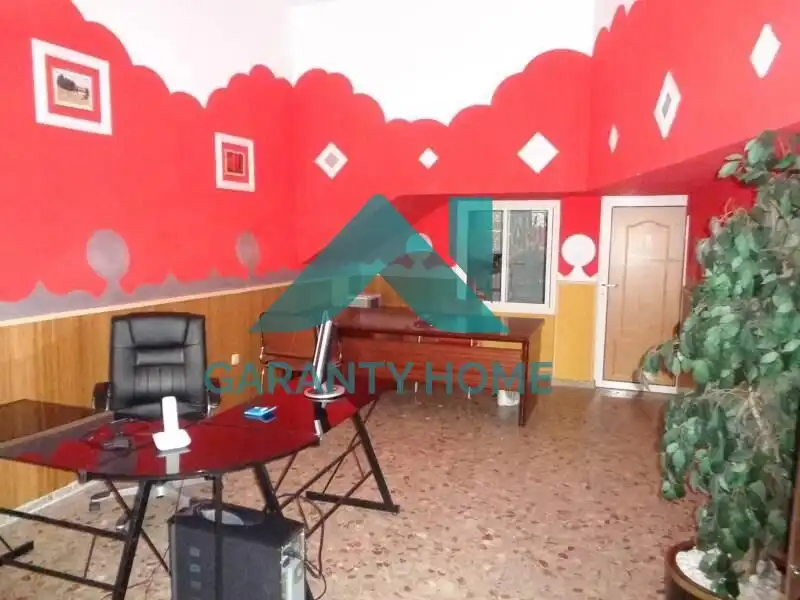 Local comercial en alquiler en Casco Antiguo, imagen 2