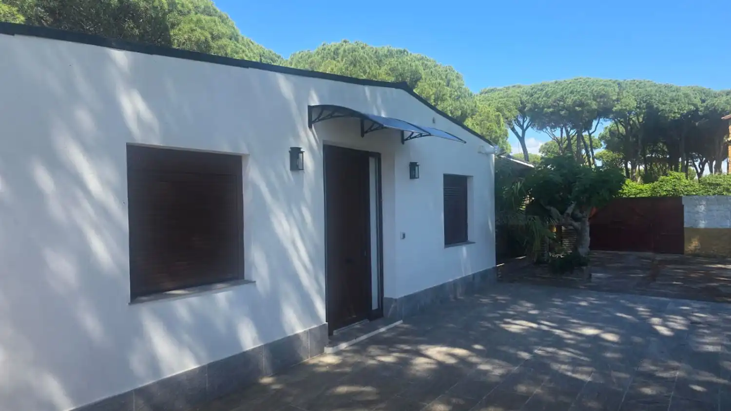 Vista exterior de Casa o chalet en venta en Chiclana de la Frontera con Terraza y Trastero