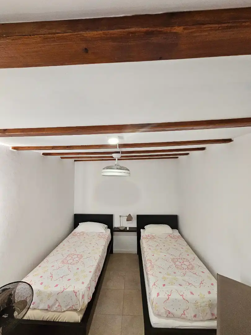 Dormitori de Apartament de lloguer en Antigua amb Moblat, Balcó i Piscina comunitària
