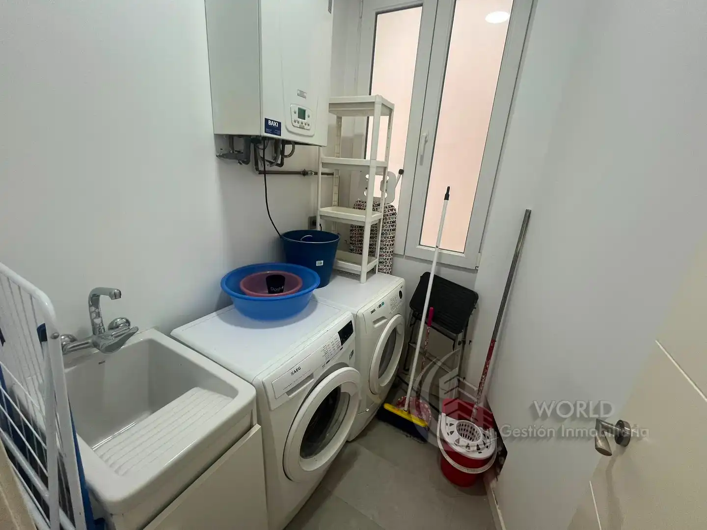 Flat for rent in Madrid  with Air Conditioner, Heating and Furnished