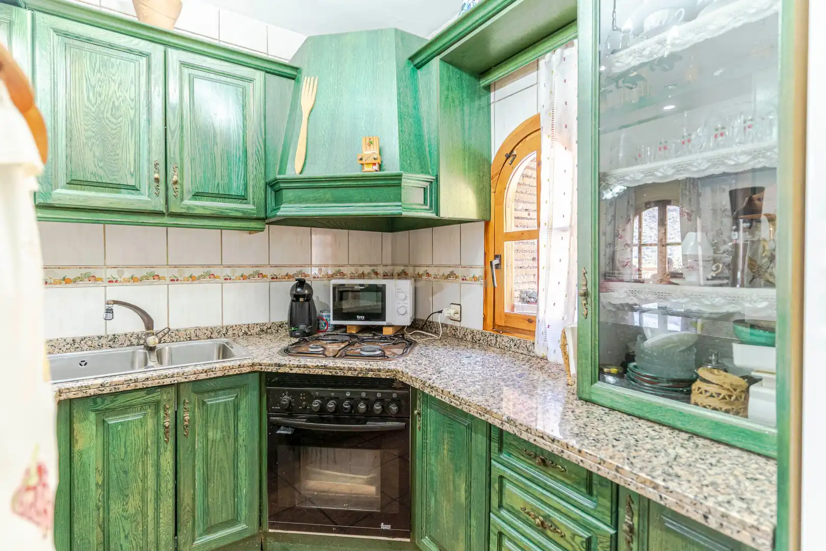 Cocina de Casa o chalet en venta en Güéjar Sierra con Jardín privado, Trastero y Piscina