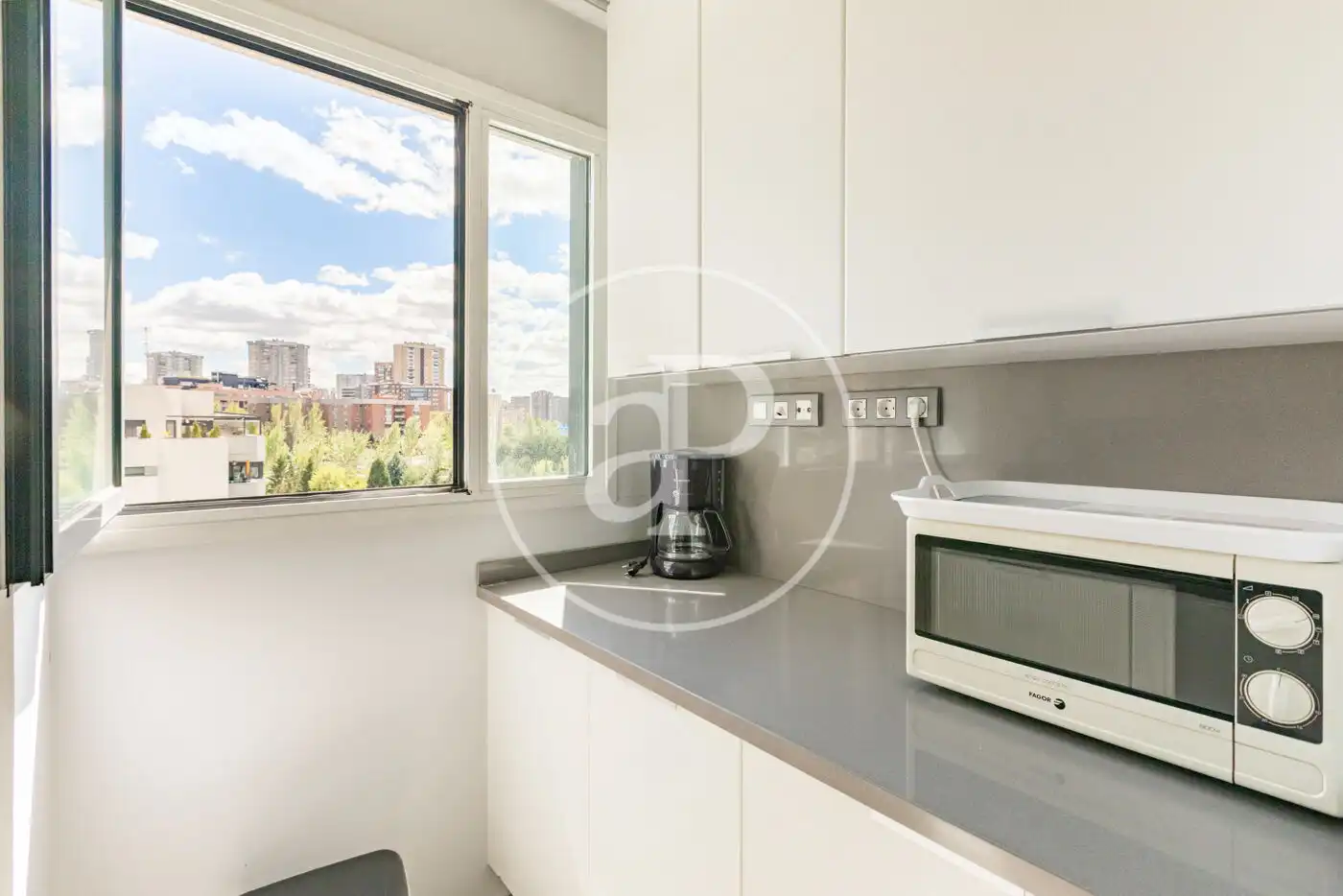 Kitchen of Flat for sale in Madrid  with Air Conditioner, Heating and Private garden