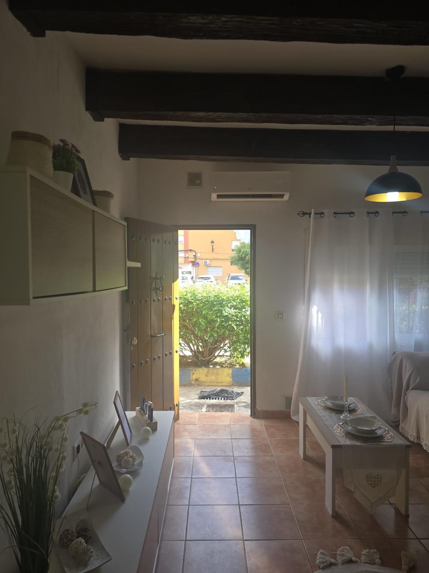 House or chalet for sale in Algeciras  with Air Conditioner and Storage room