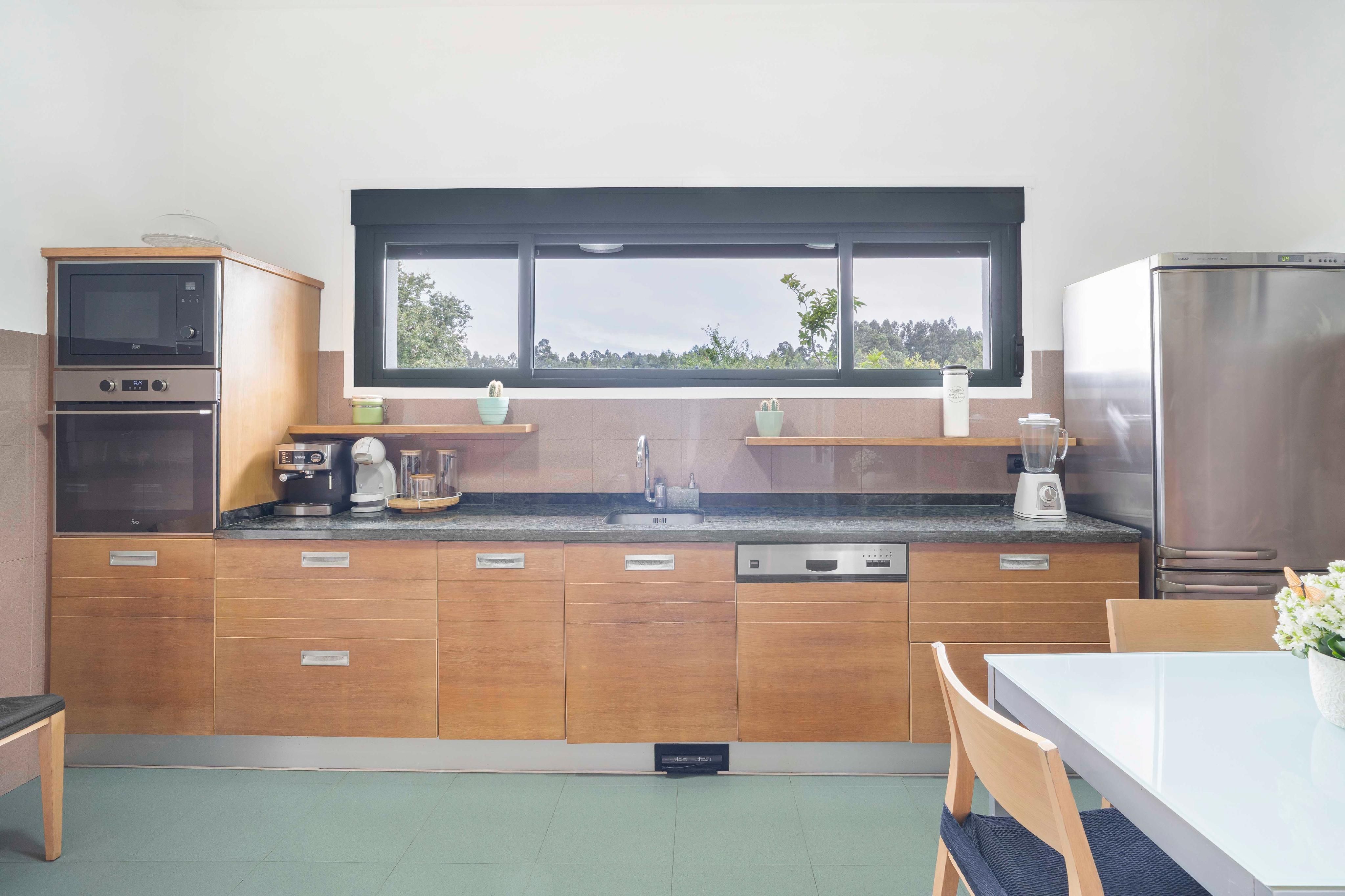 Cocina de Casa o chalet en venta en Bergondo con Calefacción, Jardín privado y Amueblado