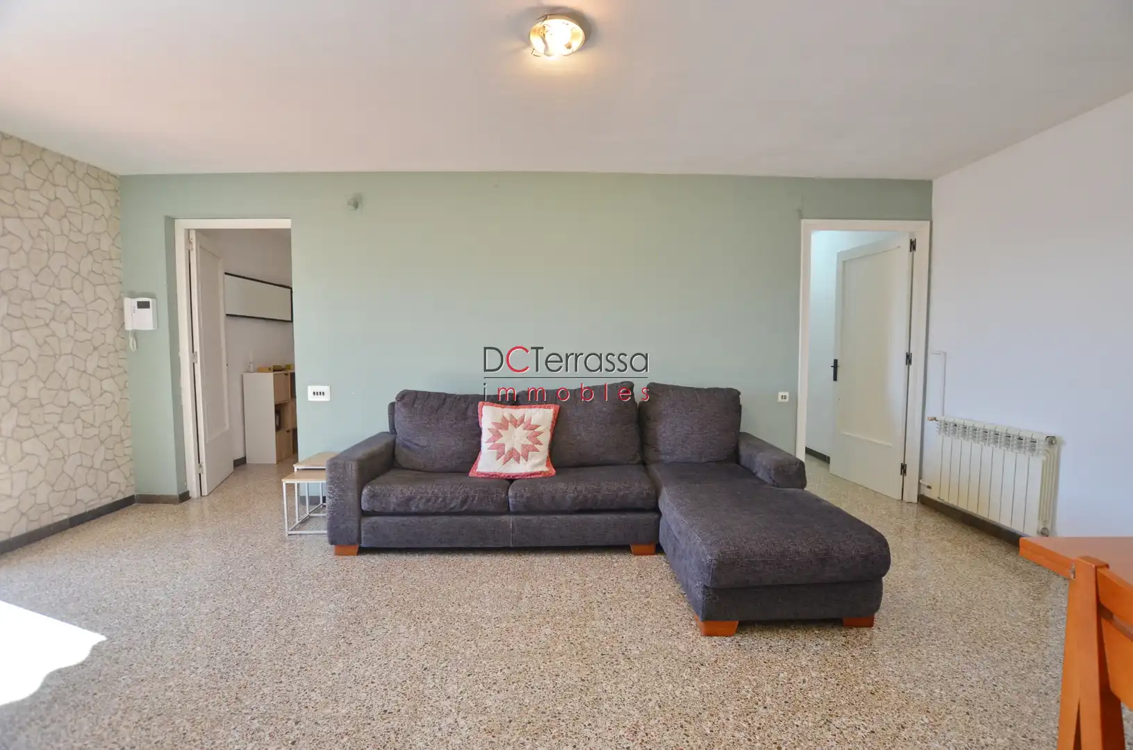 Sala de estar de Ático en venta en Terrassa con Aire acondicionado, Calefacción y Terraza