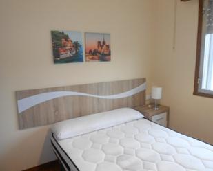 Bedroom of Flat to rent in Santiago de Compostela 