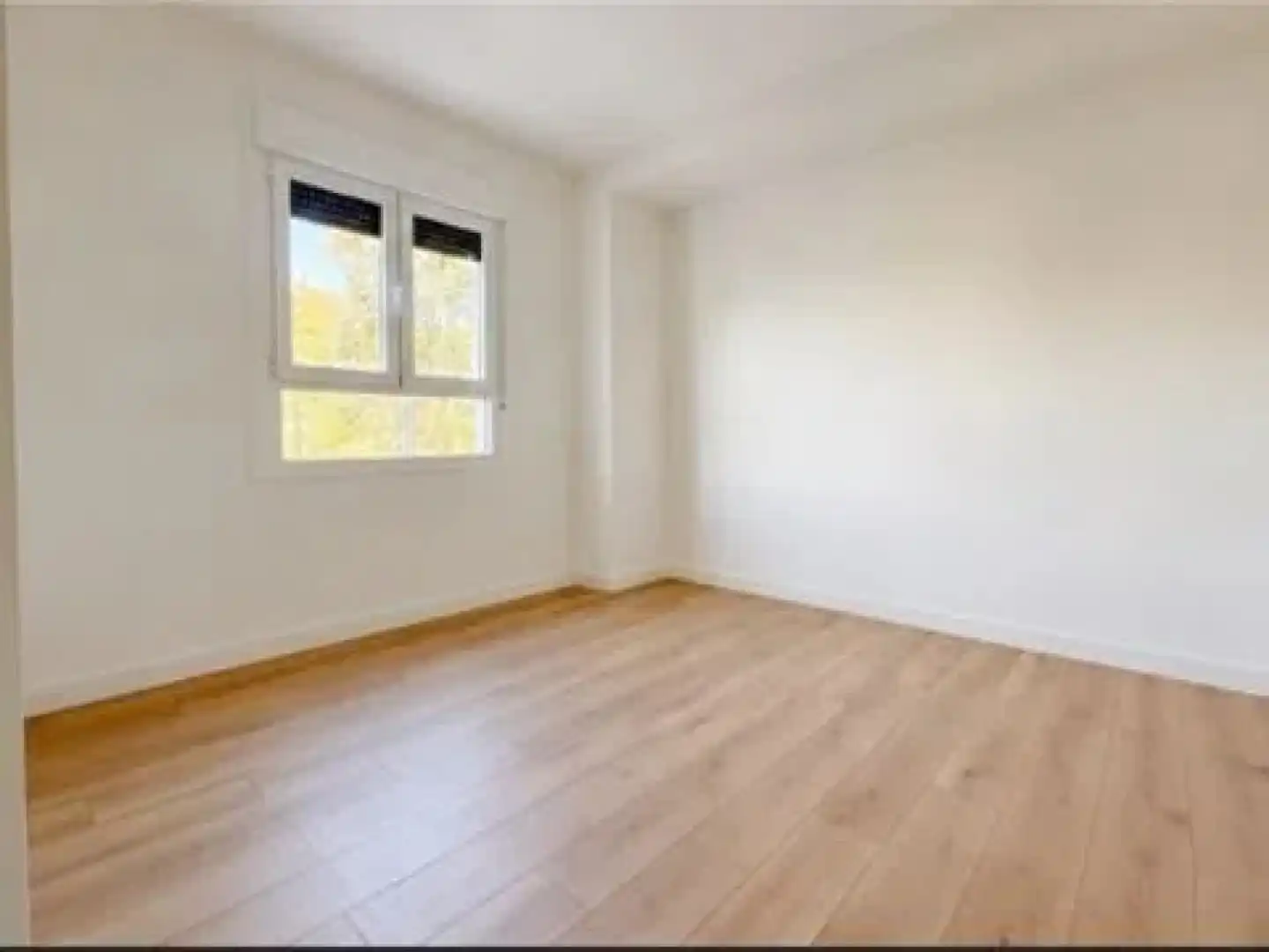 Habitación de Piso de alquiler en Málaga con Aire acondicionado, Terraza y Piscina