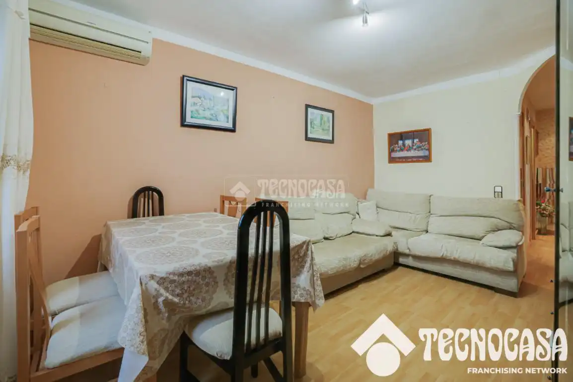 Sala de estar de Piso en venta en Barcelona con Aire acondicionado y Parquet