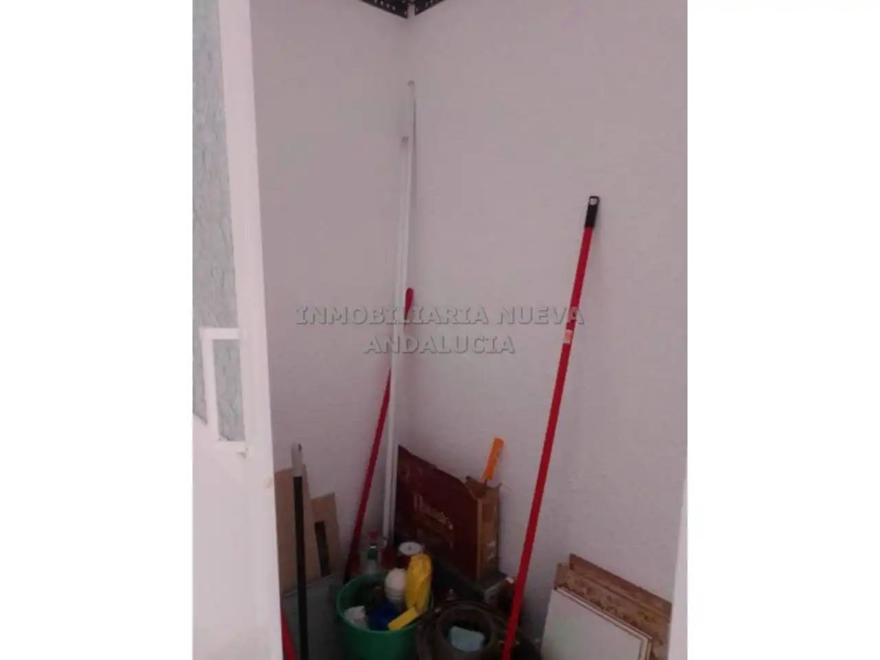 Local de alquiler en Nueva Andalucía