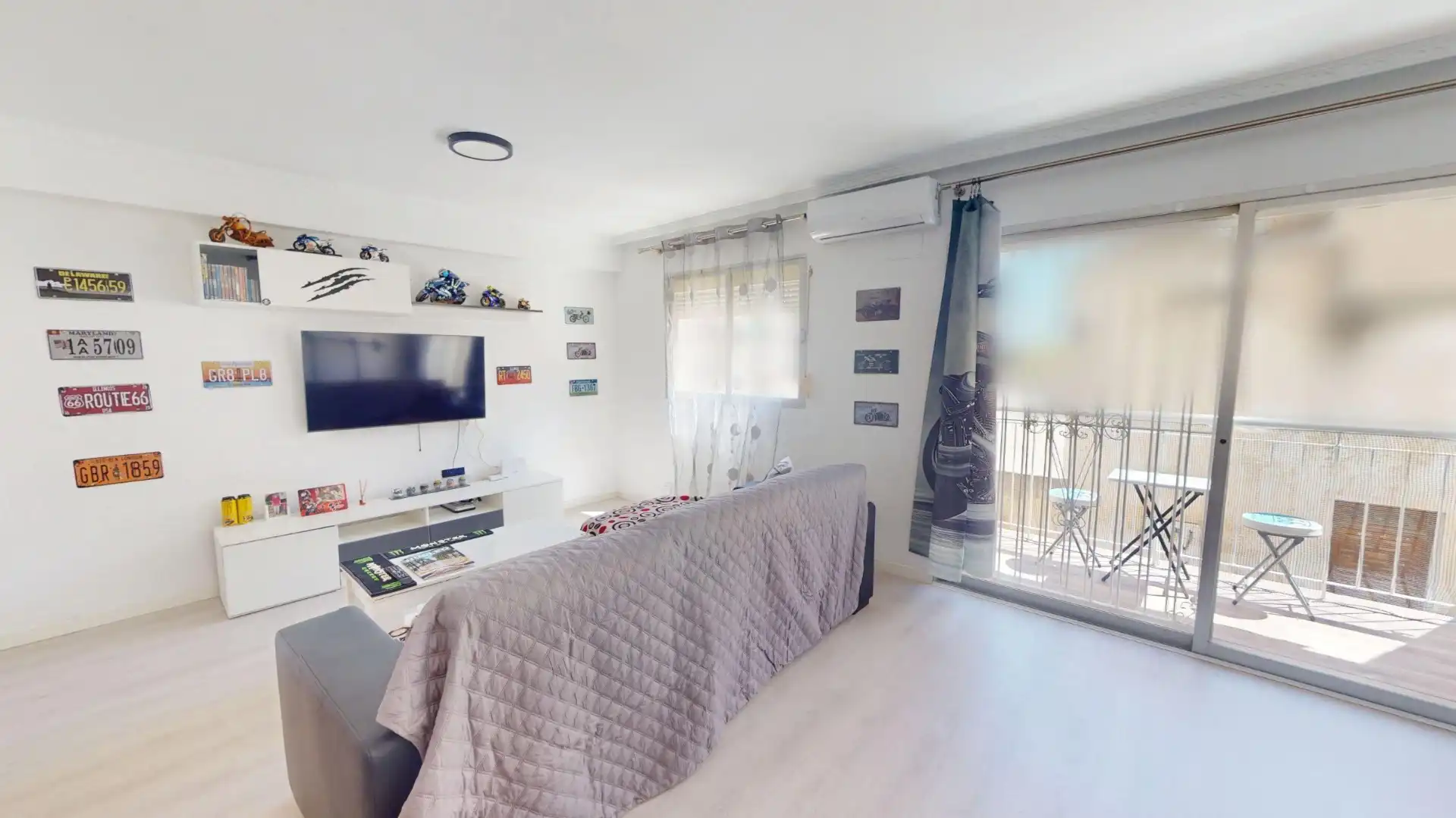 Bedroom of Flat for sale in Villajoyosa / La Vila Joiosa  with Air Conditioner, Furnished and Balcony