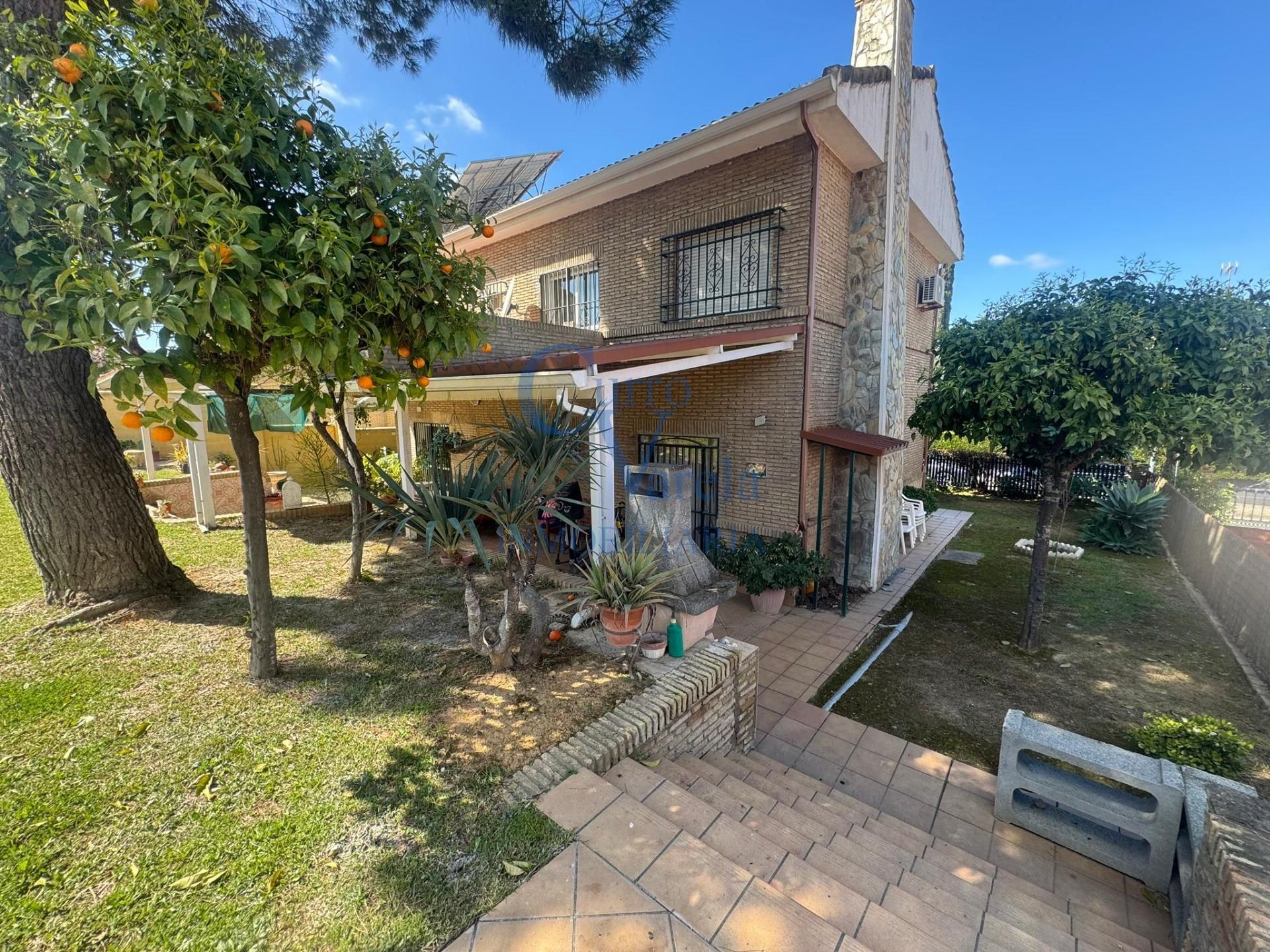 Exterior view of House or chalet for sale in Montequinto  with Air Conditioner, Private garden and Terrace