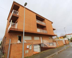 Exterior view of Single-family semi-detached to rent in Empuriabrava  with Air Conditioner, Oven and Washing machine