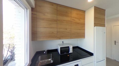 Foto 3 de Piso de alquiler en Avenida de Logroño, Casco Histórico de Barajas, Madrid Capital