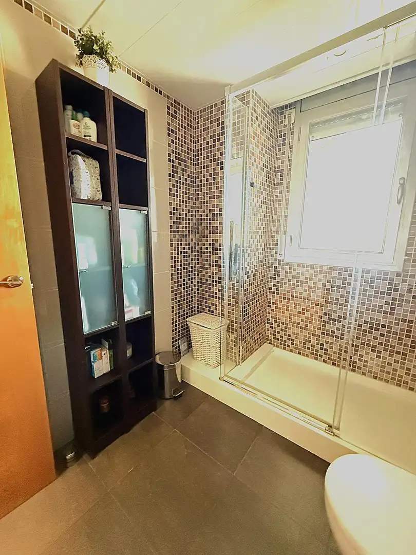 Bathroom of Attic for sale in Valls  with Air Conditioner, Heating and Private garden