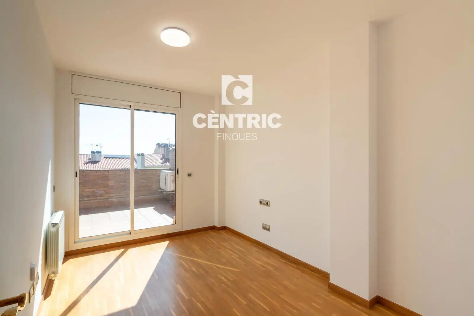 Dormitori de Casa o xalet en venda en Castellar del Vallès amb Aire condicionat, Calefacció i Terrassa