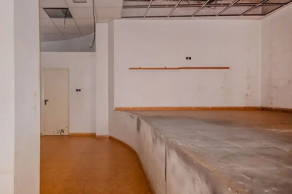 Commercial properties for sale in Calle Gallego, Puente Tocinos