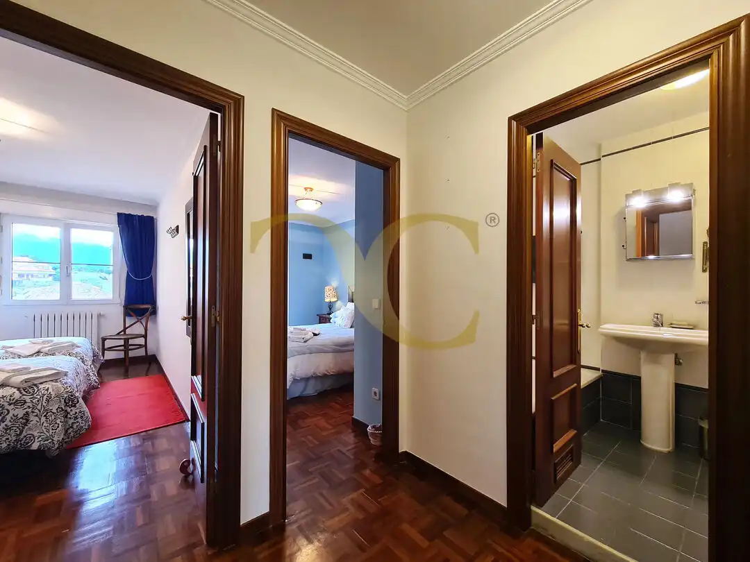 Casa adosada en venta en Ribadesella con Calefacción, Trastero y Amueblado