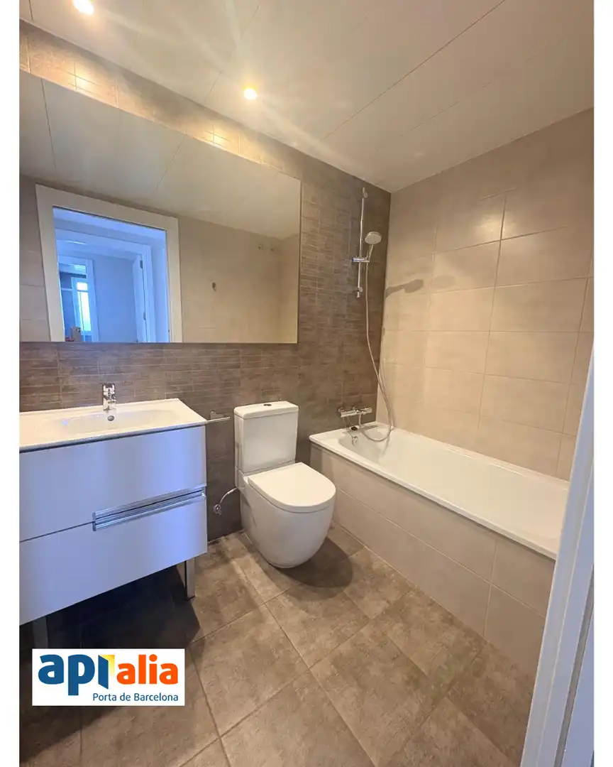 Bathroom of Flat for sale in Sant Feliu de Llobregat  with Heating, Private garden and Swimming Pool