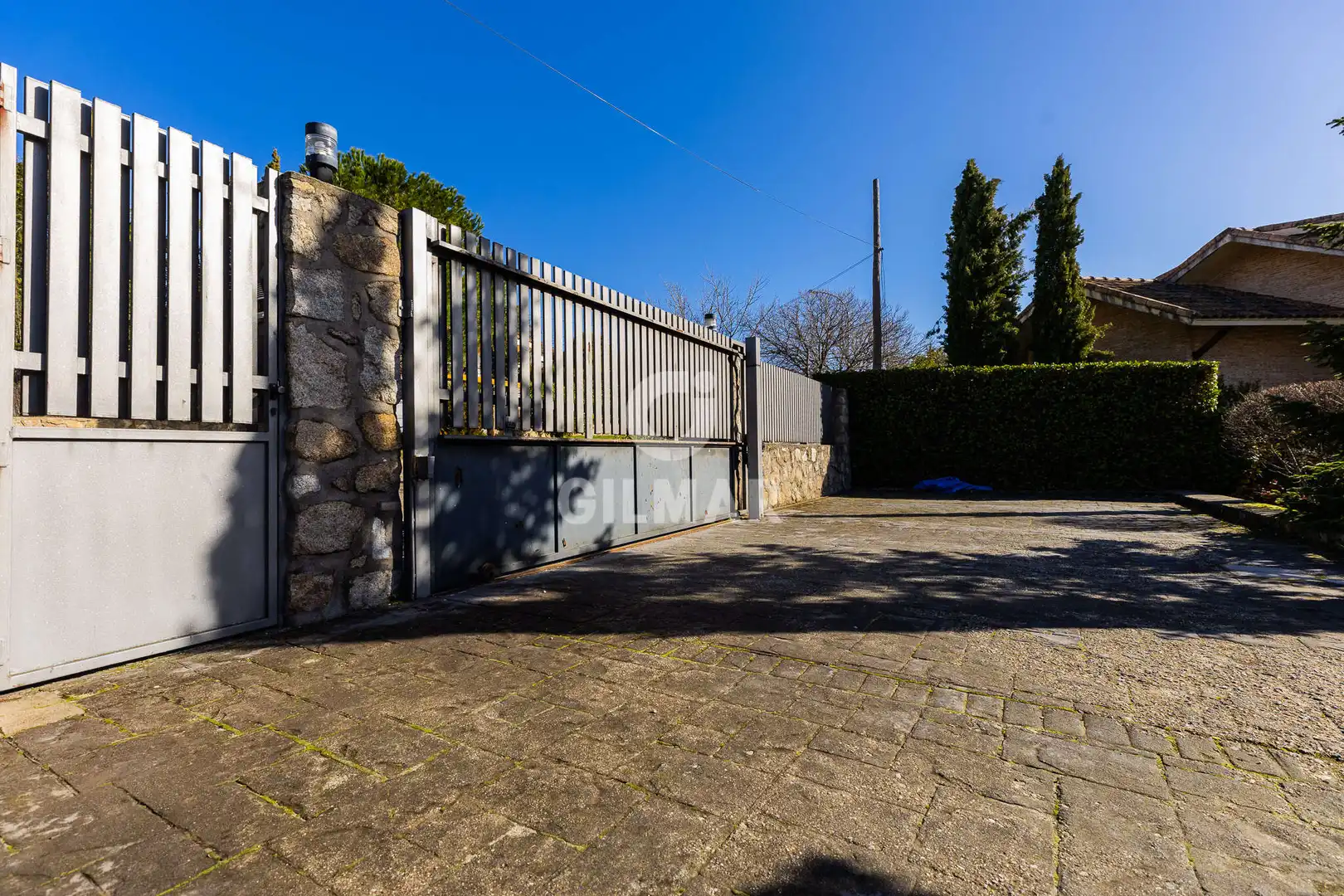 Parking of Houses for sale in Hoyo de Manzanares  with Heating, Private garden and Swimming Pool
