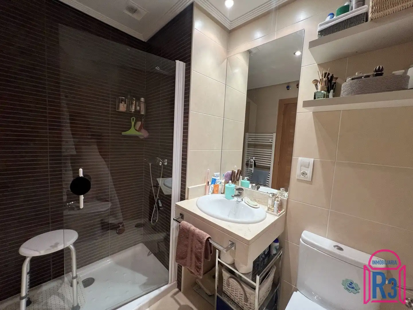 Bathroom of Apartments for sale in León Capital   with Heating, Storage room and Furnished