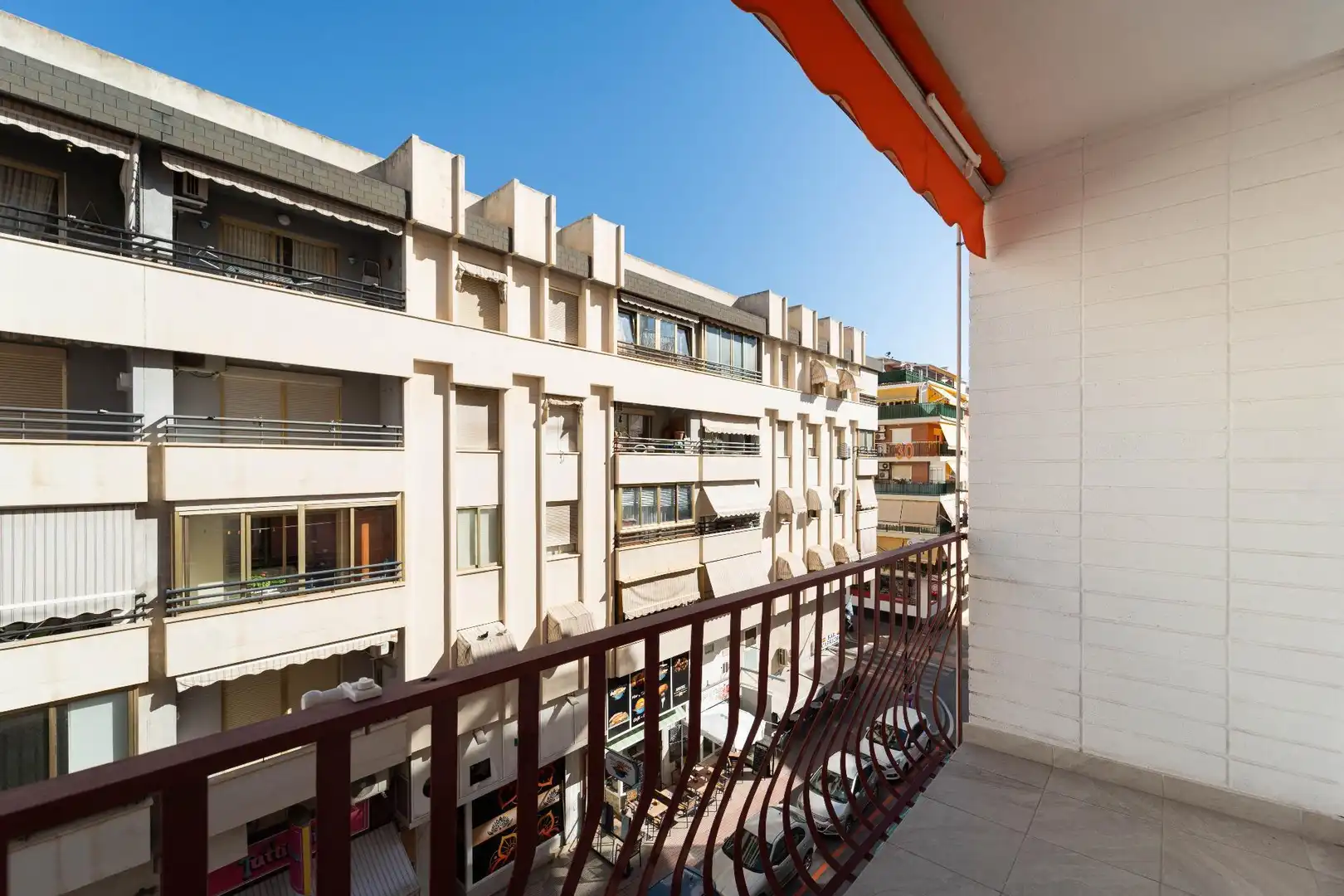 Vista exterior de Piso en venta en Benidorm con Aire acondicionado, Terraza y Amueblado