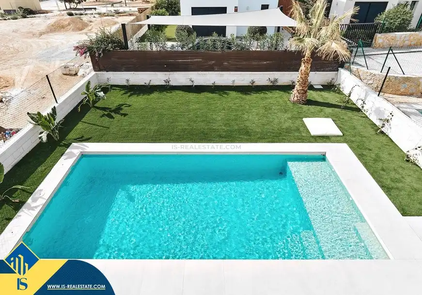 Chalet con jardín en venta en Los Montesinos, imagen 3