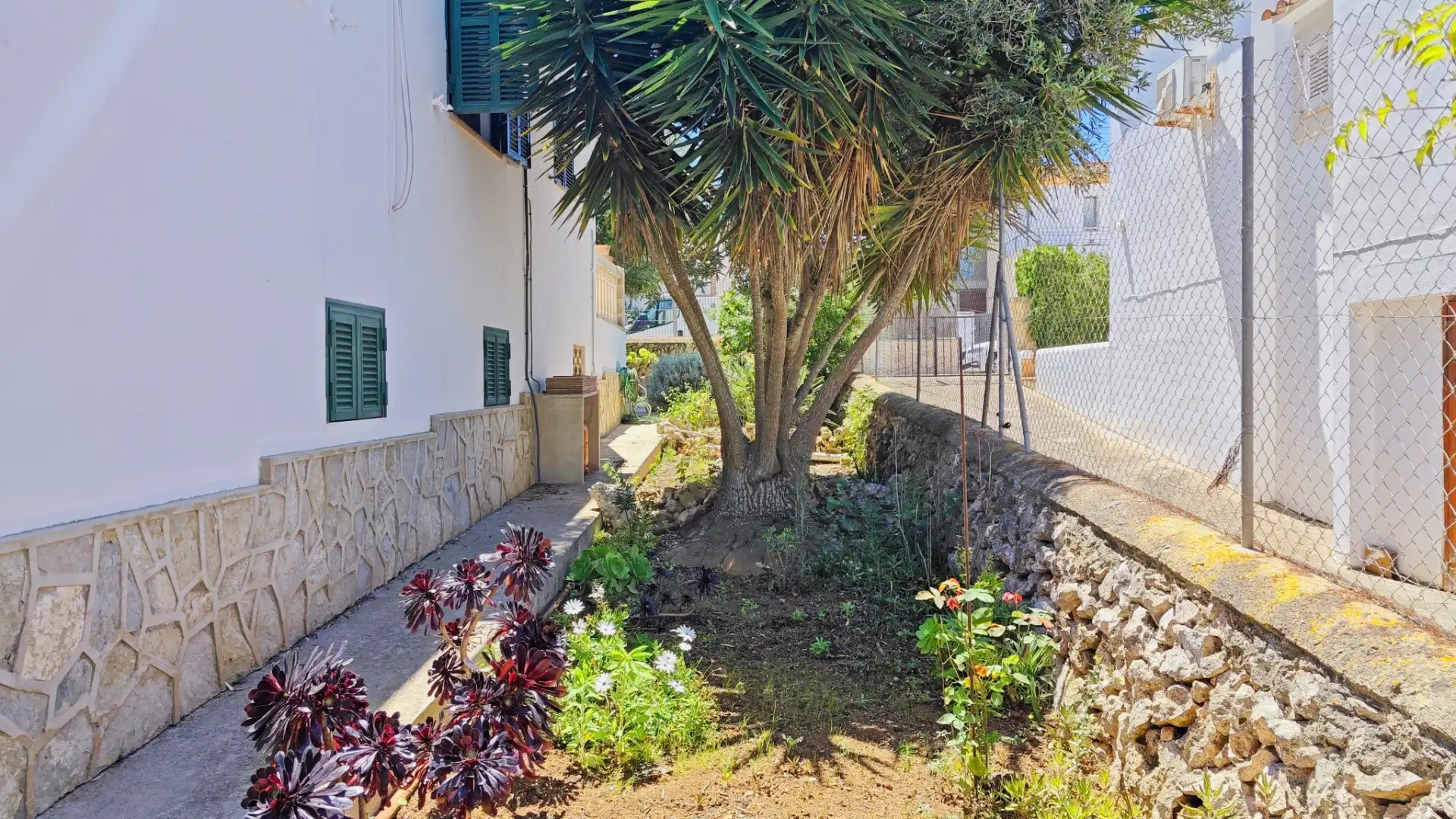 Vista exterior de Casa o xalet en venda en Felanitx amb Aire condicionat, Jardí privat i Terrassa