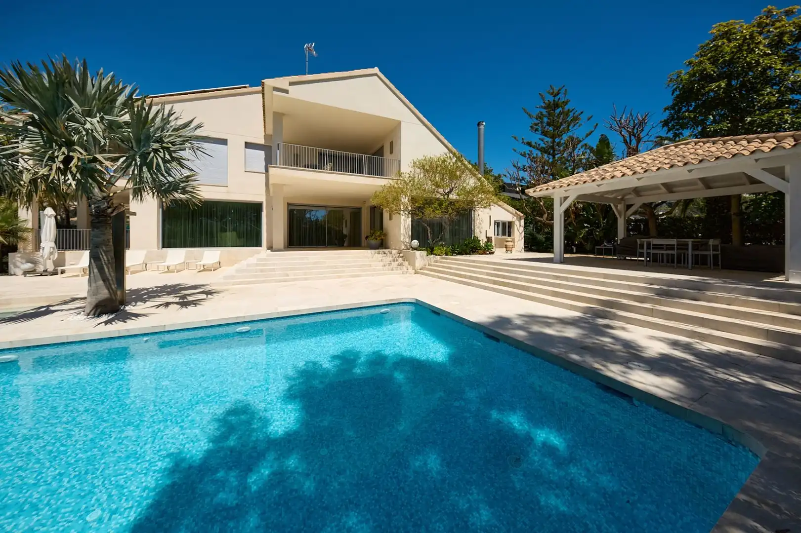 Piscina de Casa o xalet en venda en Alicante / Alacant amb Aire condicionat, Calefacció i Jardí privat