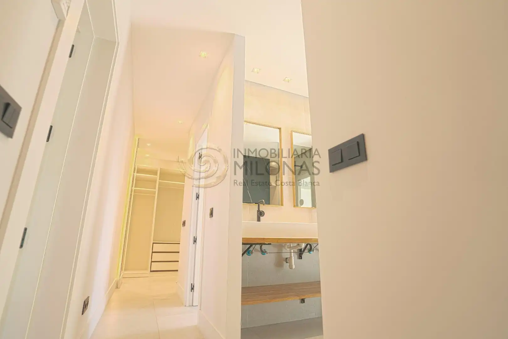Casa o chalet en venta en L'Alfàs del Pi con Aire acondicionado, Jardín privado y Terraza