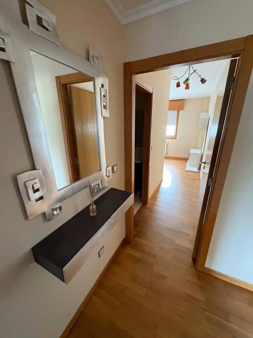 Bathroom of Flat for rent in Culleredo  with Heating, Parquet flooring and Furnished