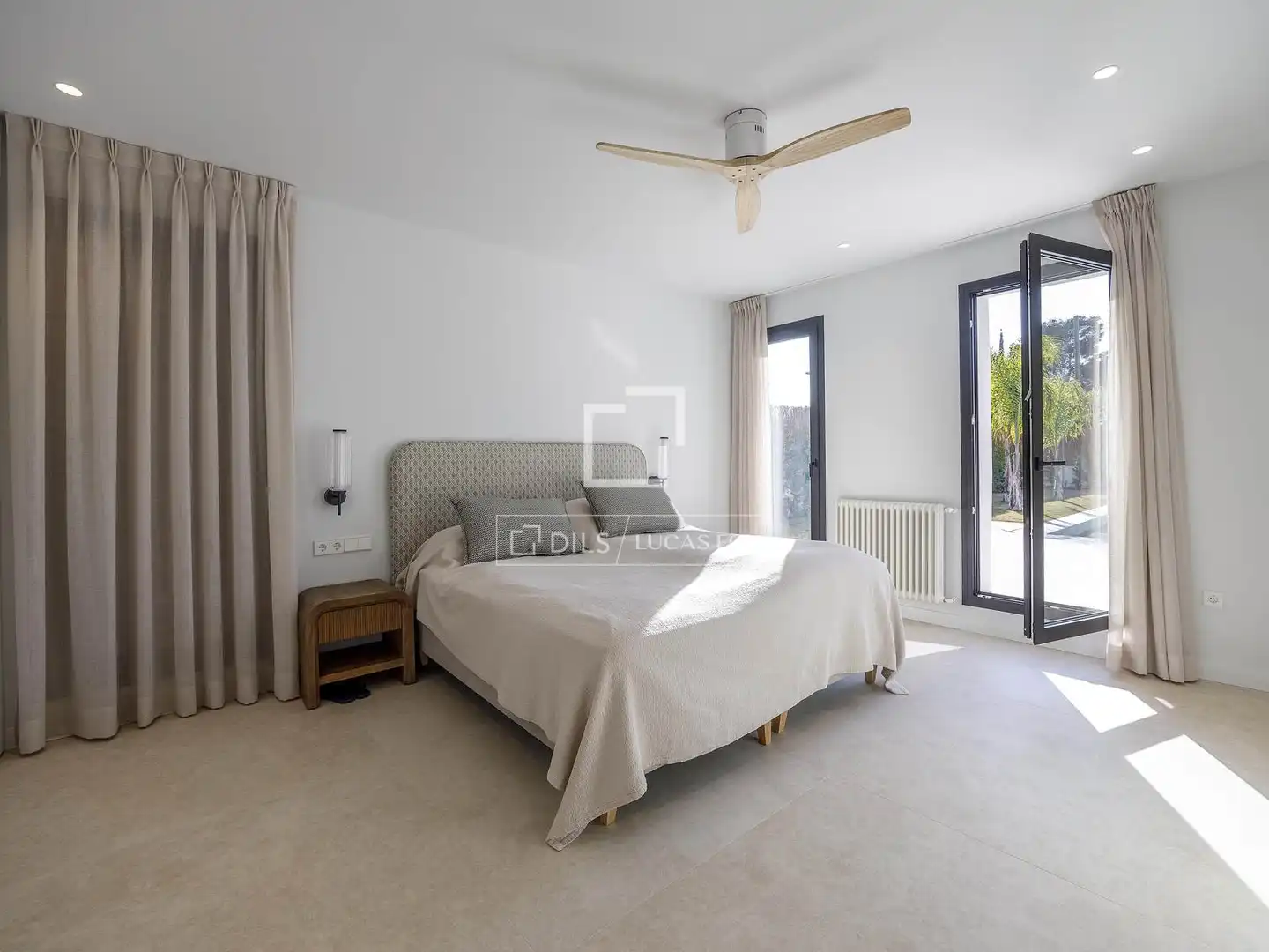Vista exterior de Casa o chalet en venta en L'Eliana con Aire acondicionado, Calefacción y Jardín privado