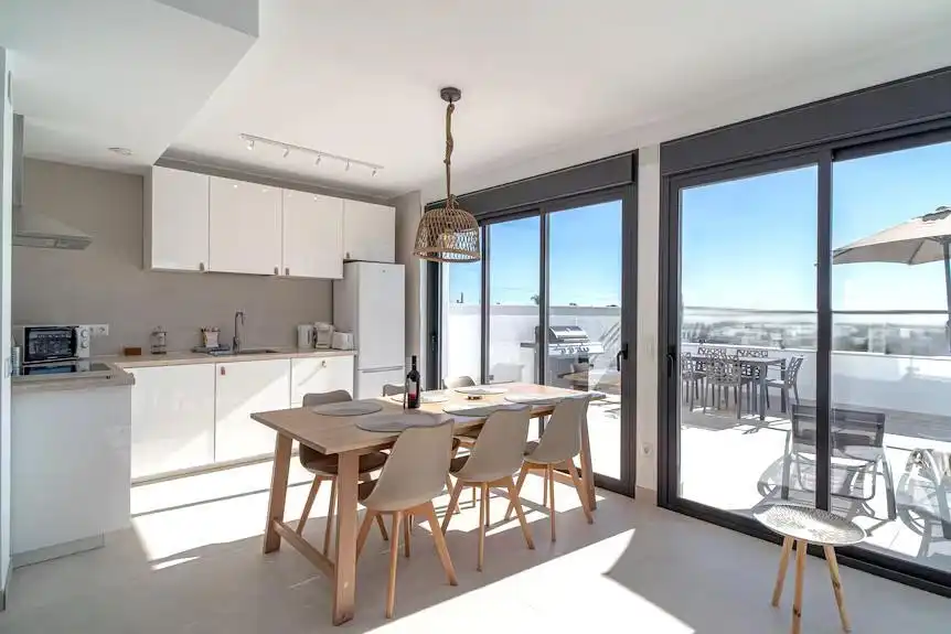 Cocina de Casa o chalet en venta en Nerja con Aire acondicionado, Terraza y Piscina