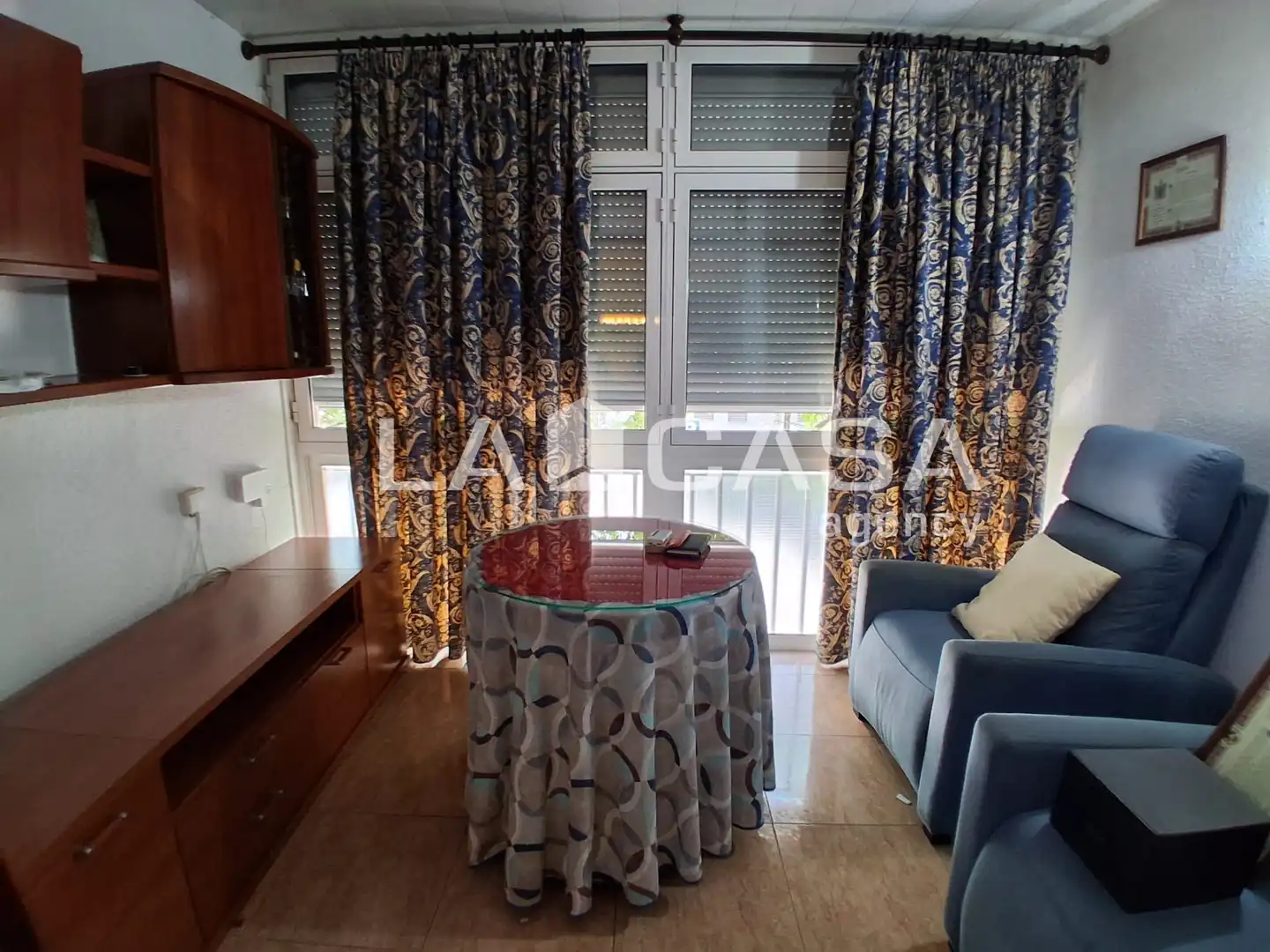 Sala de estar de Piso en venta en Santa Coloma de Gramenet con Calefacción