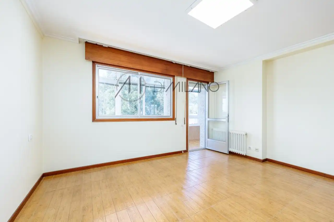 Habitación de Casa o chalet en venta en Vigo  con Calefacción, Jardín privado y Parquet