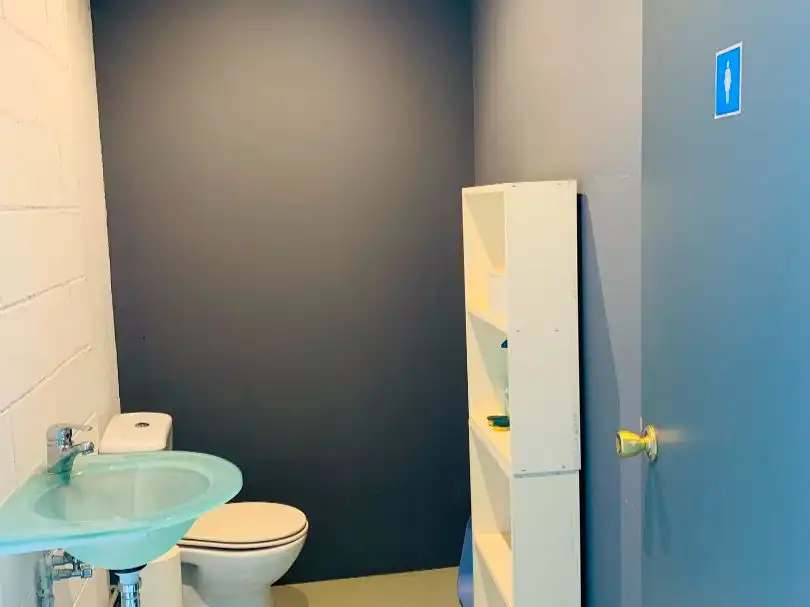 Baño de Local de alquiler en Balenyà con Aire acondicionado, Calefacción y Parquet