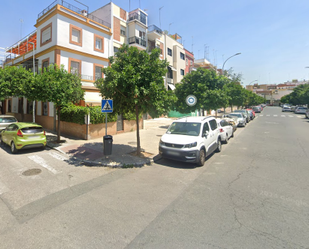 Vista exterior de Pis en venda en  Sevilla Capital amb Aire condicionat i Terrassa